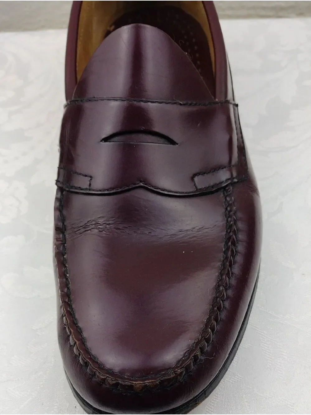 G.H. Bass & Co Weejuns Men's Burgundy Leather Upper Low Heel Penny Loafer Shoe